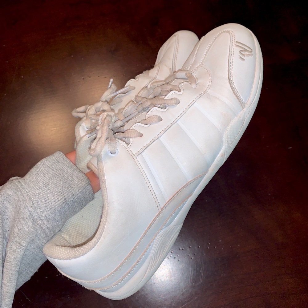 varsity cheer shoes